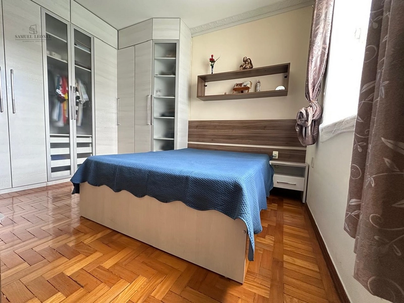 Casa linear com piscina de 4 quartos sendo dois suítes com três vagas para venda no Bairu por 950.000,00: 13ª foto da galeria de imagens do imóvel