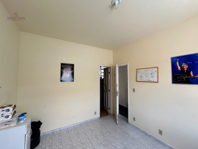 Casa linear com piscina de 4 quartos sendo dois suítes com três vagas para venda no Bairu por 950.000,00: 30ª foto da galeria de imagens do imóvel