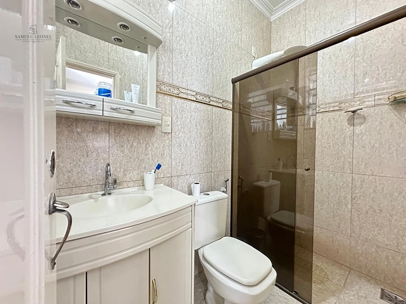 Casa linear com piscina de 4 quartos sendo dois suítes com três vagas para venda no Bairu por 950.000,00: 12ª foto da galeria de imagens do imóvel