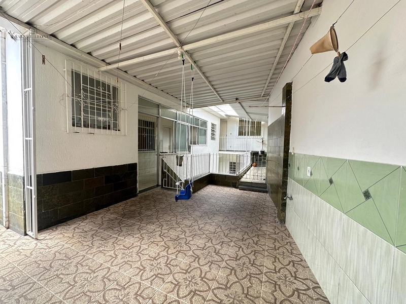 Casa linear com piscina de 4 quartos sendo dois suítes com três vagas para venda no Bairu por 950.000,00: 28ª foto da galeria de imagens do imóvel