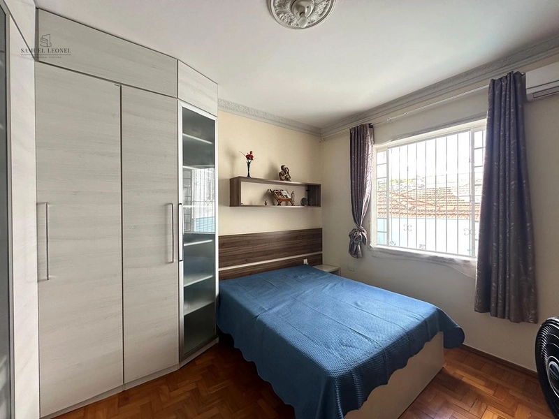 Casa linear com piscina de 4 quartos sendo dois suítes com três vagas para venda no Bairu por 950.000,00: 11ª foto da galeria de imagens do imóvel