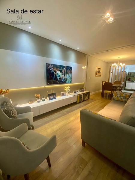 Casa três quartos um suíte com vaga em condomínio fechado, a venda por 520.000,00 no Monte Castelo Juiz de Fora : 2ª foto da galeria de imagens do imóvel