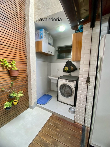 Casa três quartos um suíte com vaga em condomínio fechado, a venda por 520.000,00 no Monte Castelo Juiz de Fora : 5ª foto da galeria de imagens do imóvel