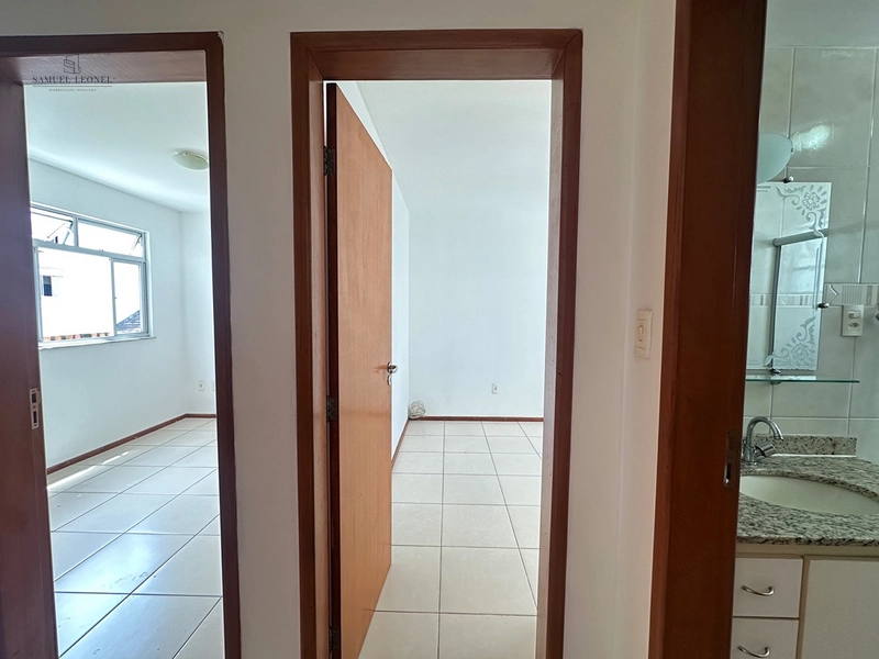 Apartamento de dois quartos e um banheiro com vaga de garagem à venda no bairro Santa Helena Juiz de Fora MG : 5ª foto da galeria de imagens do imóvel