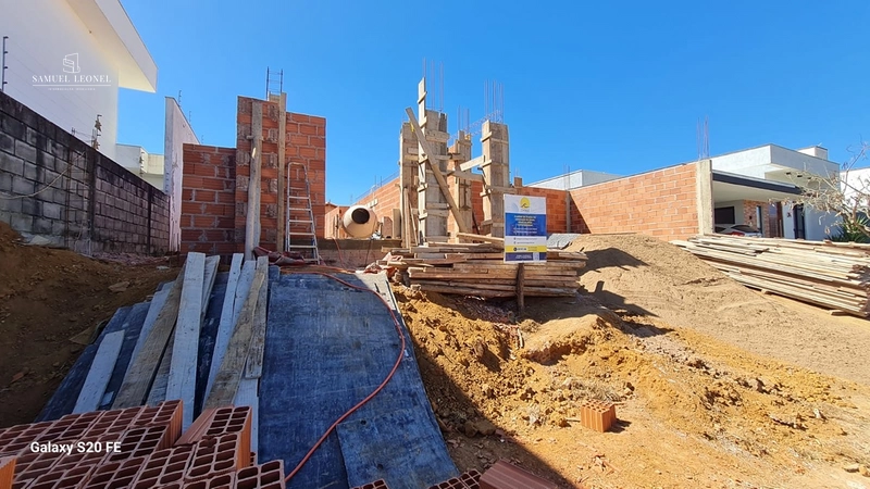 Casas Novas em Condomínio Fechado em Juiz de Fora | Projetos Personalizados a partir de R$ 1.000.000: 6ª foto da galeria de imagens do imóvel