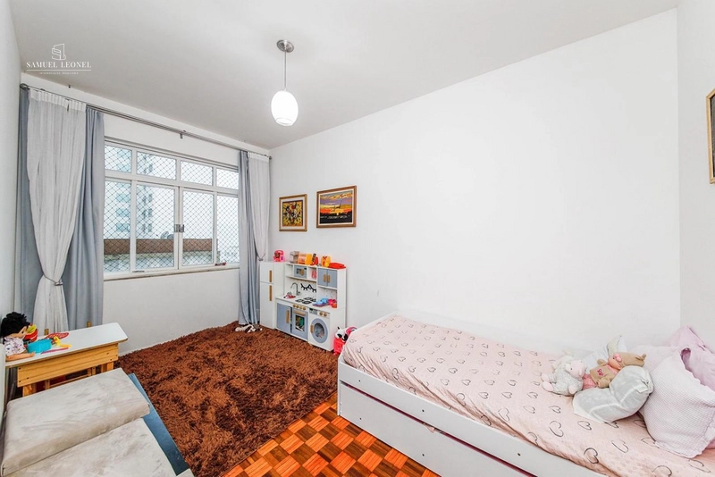 Apartamento de três quartos dois banheiros reformado no centro de Juiz de Fora MG: 8ª foto da galeria de imagens do imóvel