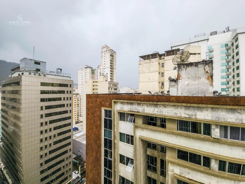 Apartamento de três quartos dois banheiros reformado no centro de Juiz de Fora MG: 10ª foto da galeria de imagens do imóvel