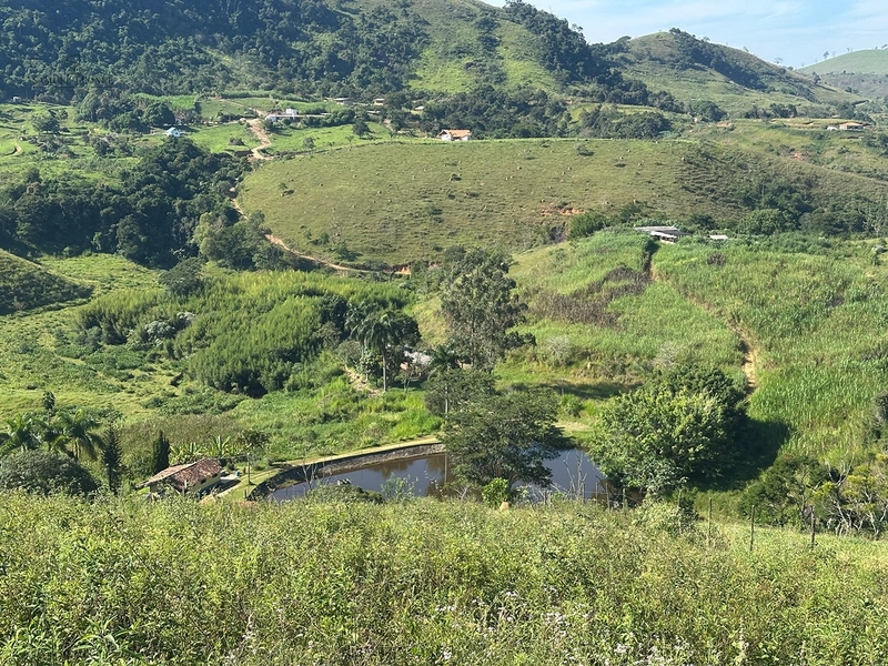Fazenda de 64Ha. A venda na divisa de chácara e Juiz de Fora, acessível pela BR 267 , com apenas 3,5km estrada terra, por 2.190.000,00.: 22ª foto da galeria de imagens do imóvel