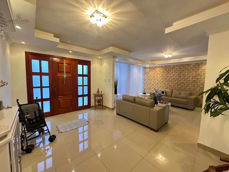 Casa em rua silenciosa com três quartos um suíte à venda no Paineiras Juiz de Fora MG : 7ª foto da galeria de imagens do imóvel