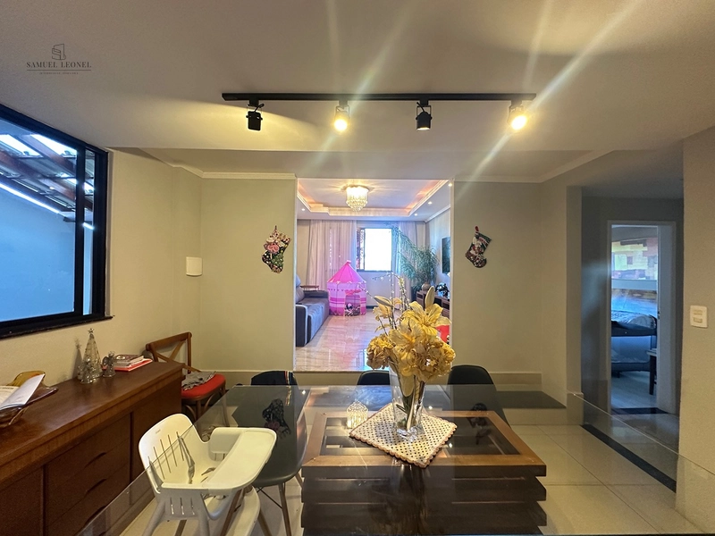 Casa em rua silenciosa com três quartos um suíte à venda no Paineiras Juiz de Fora MG : 8ª foto da galeria de imagens do imóvel