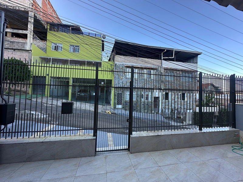 Casa em rua silenciosa com três quartos um suíte à venda no Paineiras Juiz de Fora MG : 6ª foto da galeria de imagens do imóvel