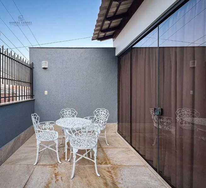 Casa em rua silenciosa com três quartos um suíte à venda no Paineiras Juiz de Fora MG : 11ª foto da galeria de imagens do imóvel