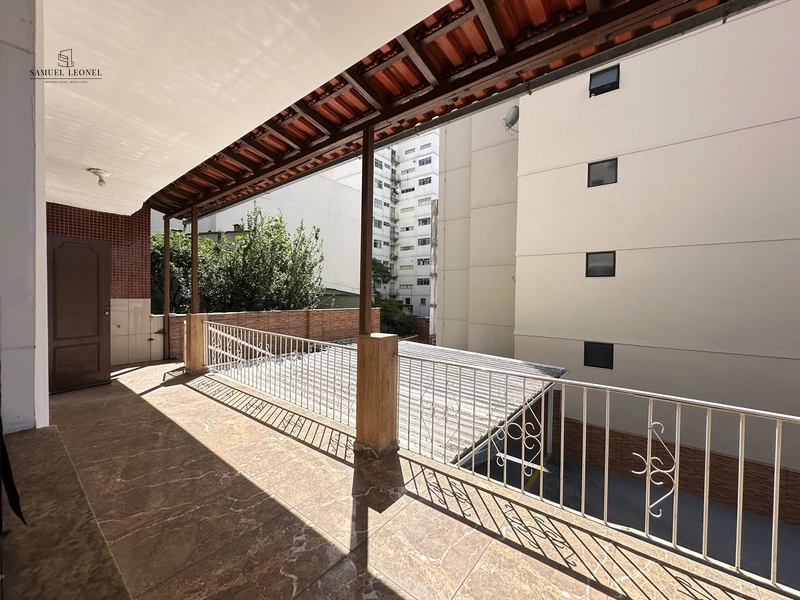 Apartamento Térreo, com 5 Quartos 2 vagas à Venda no centro da Cidade: 8ª foto da galeria de imagens do imóvel