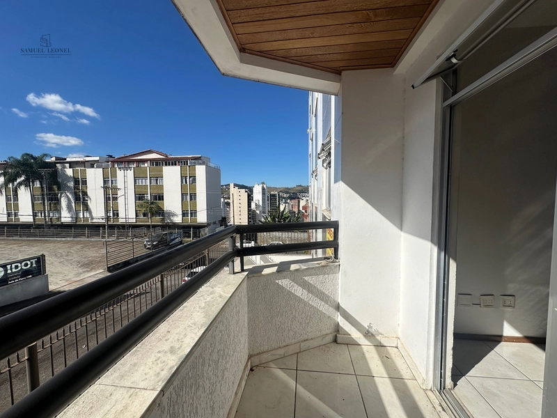 Apartamento de dois quartos com um banheiro e uma vaga à venda no Paineiras Juiz de Fora : 5ª foto da galeria de imagens do imóvel