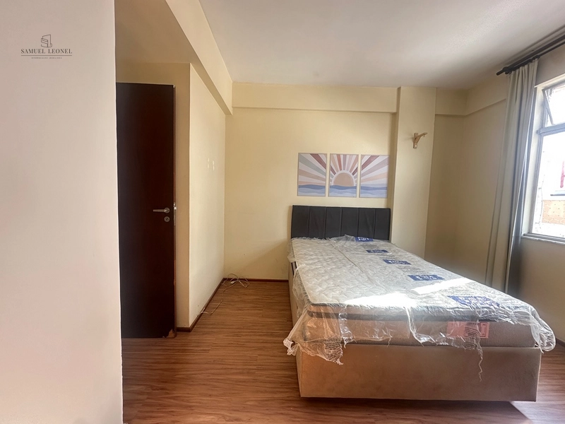 Apartamento de dois quartos com elevador no centro de Juiz de Fora a venda por 190.000,00: 2ª foto da galeria de imagens do imóvel