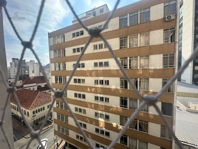 Apartamento de dois quartos com elevador no centro de Juiz de Fora a venda por 190.000,00: 11ª foto da galeria de imagens do imóvel