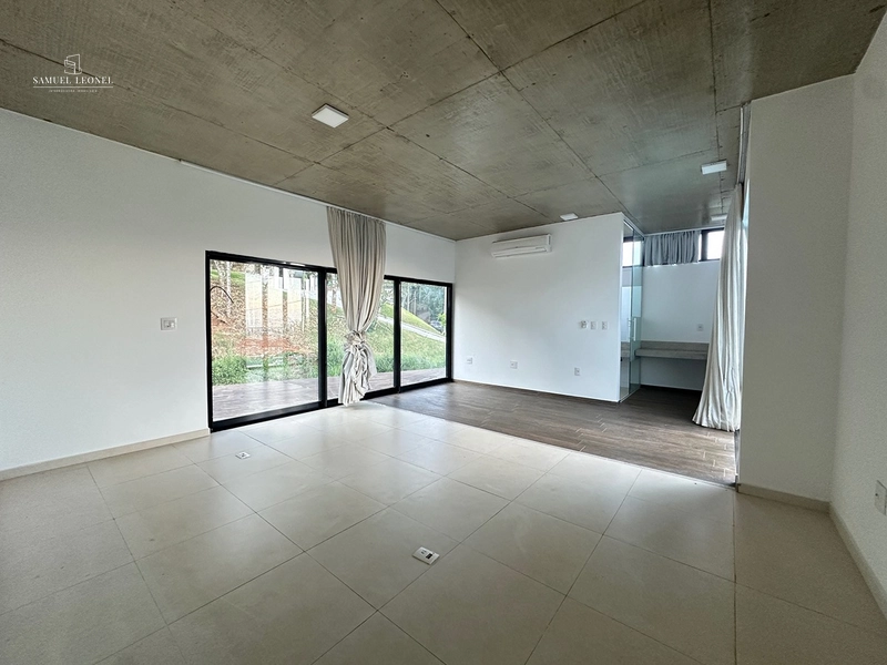 Casa em condomínio fechado com 4 quartos sendo 2 suítes pra venda por 1.300.000,00: 15ª foto da galeria de imagens do imóvel