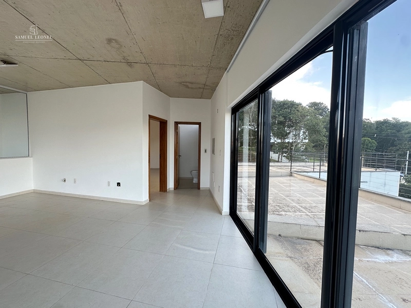 Casa em condomínio fechado com 4 quartos sendo 2 suítes pra venda por 1.300.000,00: 28ª foto da galeria de imagens do imóvel