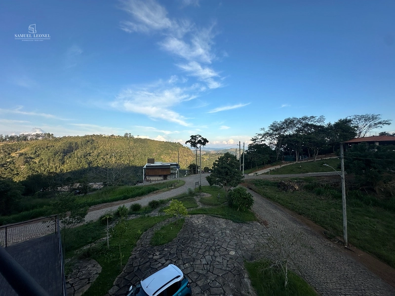 Casa em condomínio fechado com 4 quartos sendo 2 suítes pra venda por 1.300.000,00: 23ª foto da galeria de imagens do imóvel