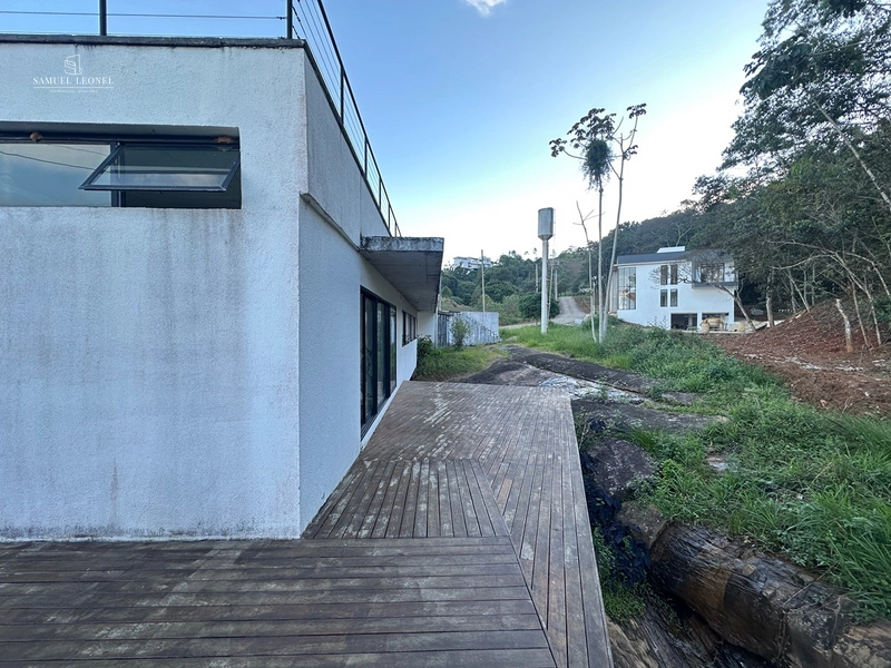 Casa em condomínio fechado com 4 quartos sendo 2 suítes pra venda por 1.300.000,00: 19ª foto da galeria de imagens do imóvel