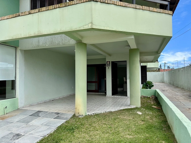 Casa duplex 3 quartos frente mar venda Araçá Capão da Canoa: 3ª foto da galeria de imagens do imóvel
