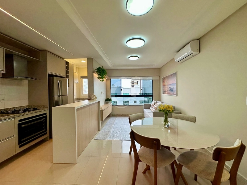 Apartamento 2 quartos decorado venda Zona Nova Capão da Canoa: 2ª foto da galeria de imagens do imóvel