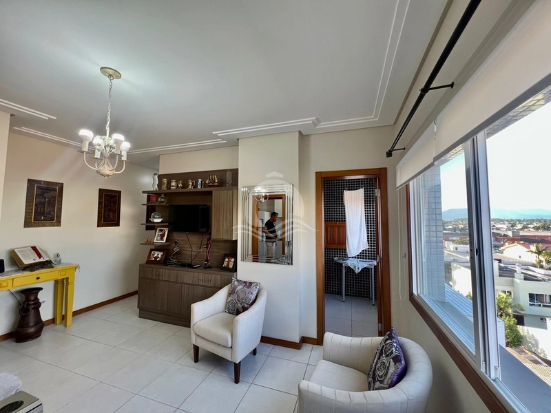 Apartamento 1 quarto semimobiliado venda Centro Capão da Canoa: 2ª foto da galeria de imagens do imóvel