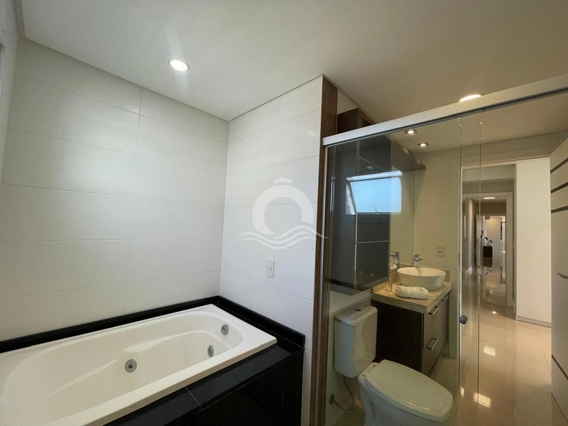Amplo apartamento frente avenida e com vista eterna para o mar: 24ª foto da galeria de imagens do imóvel