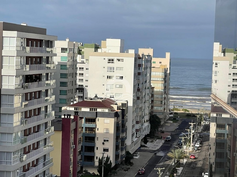 Amplo apartamento frente avenida e com vista eterna para o mar: 8ª foto da galeria de imagens do imóvel