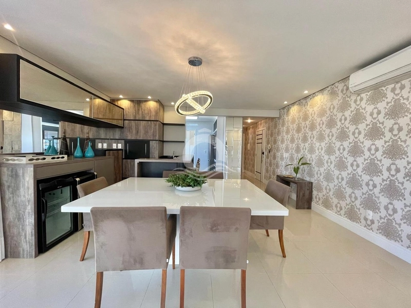Amplo apartamento frente avenida e com vista eterna para o mar: 13ª foto da galeria de imagens do imóvel