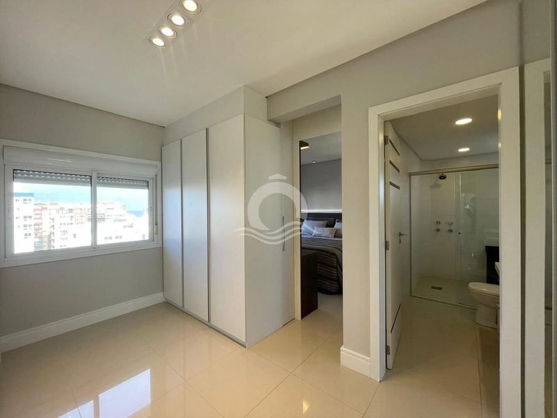 Amplo apartamento frente avenida e com vista eterna para o mar: 23ª foto da galeria de imagens do imóvel