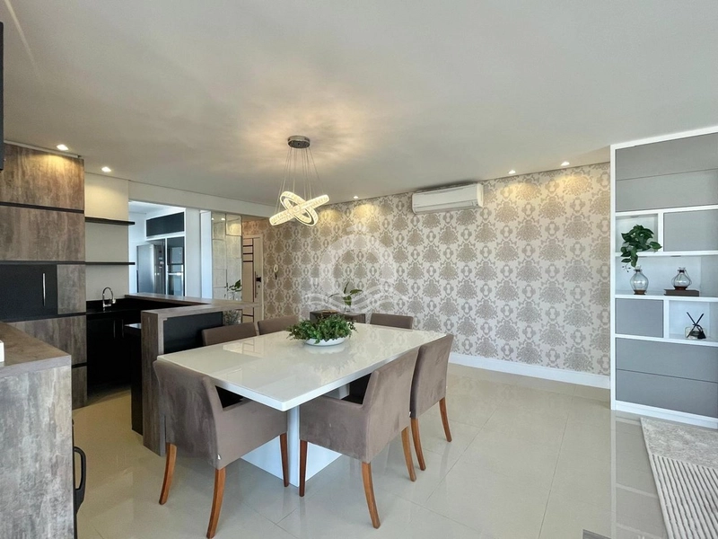 Amplo apartamento frente avenida e com vista eterna para o mar: 11ª foto da galeria de imagens do imóvel