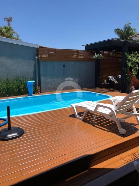 Casa 4 quartos mobiliada com piscina venda Centro Xangri-Lá: 6ª foto da galeria de imagens do imóvel