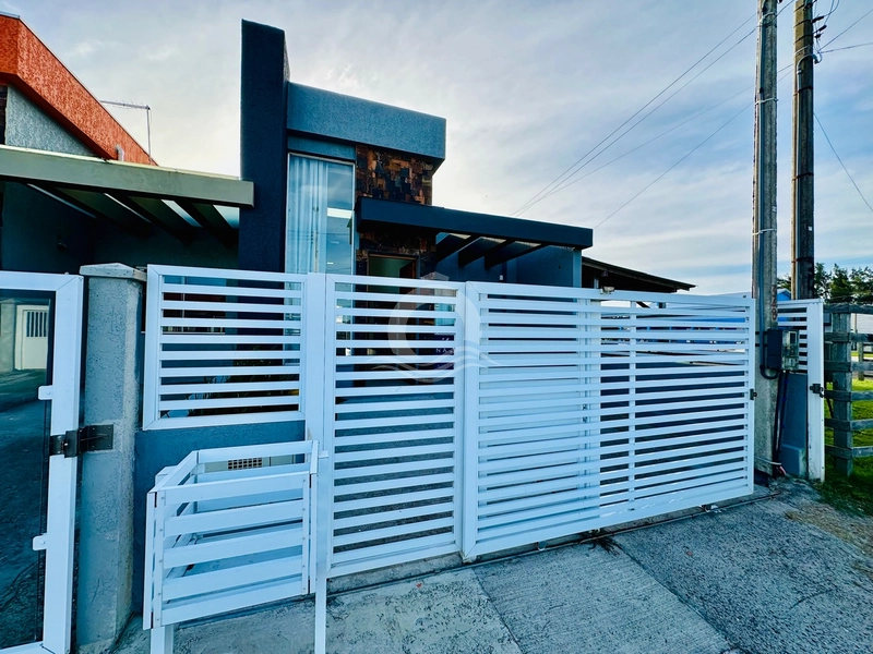 Casa 3 quartos semi-mobiliada venda junto ao Mar Capão da Canoa: 2ª foto da galeria de imagens do imóvel