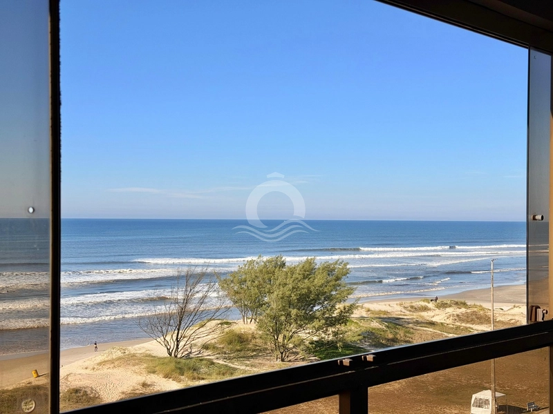 Sacada com vista definitiva para o mar, beira mar de Capão da Canoa: 4ª foto da galeria de imagens do imóvel