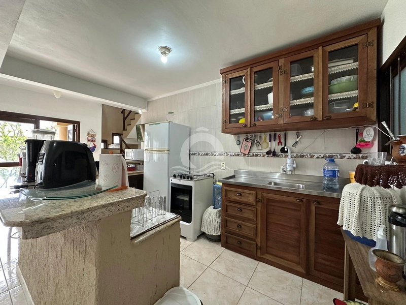 Casa 4 quartos mobiliada de esquina venda Centro Xangri-Lá: 6ª foto da galeria de imagens do imóvel