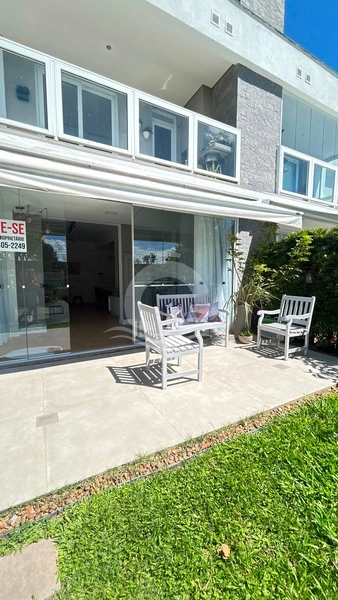 Apartamento giardino mobiliado e decorado, vista para o lago em Xangri: 1ª foto da galeria de imagens do imóvel