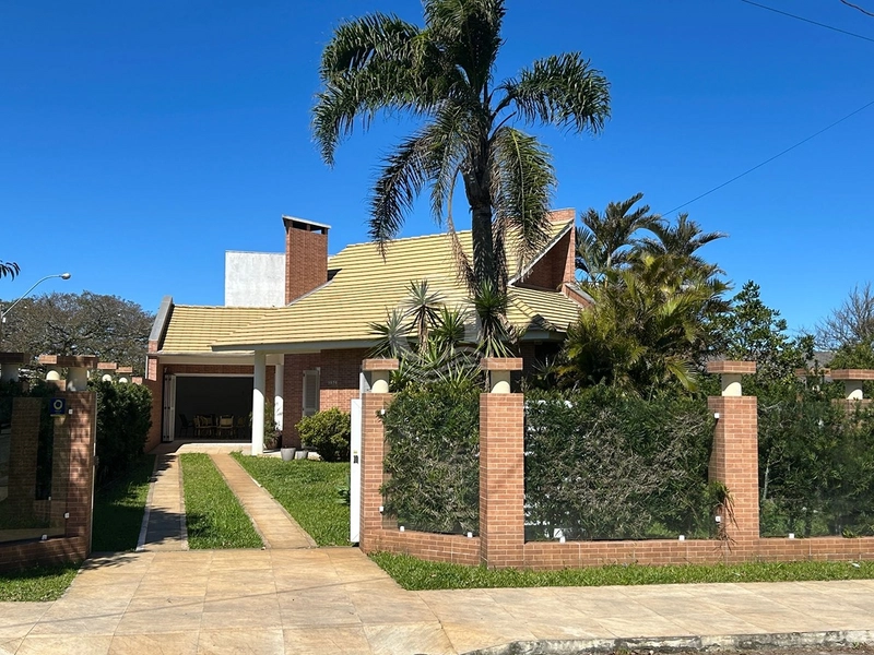 Casa 3 quartos mobiliada com lareira venda Centro Xangri-Lá: 3ª foto da galeria de imagens do imóvel