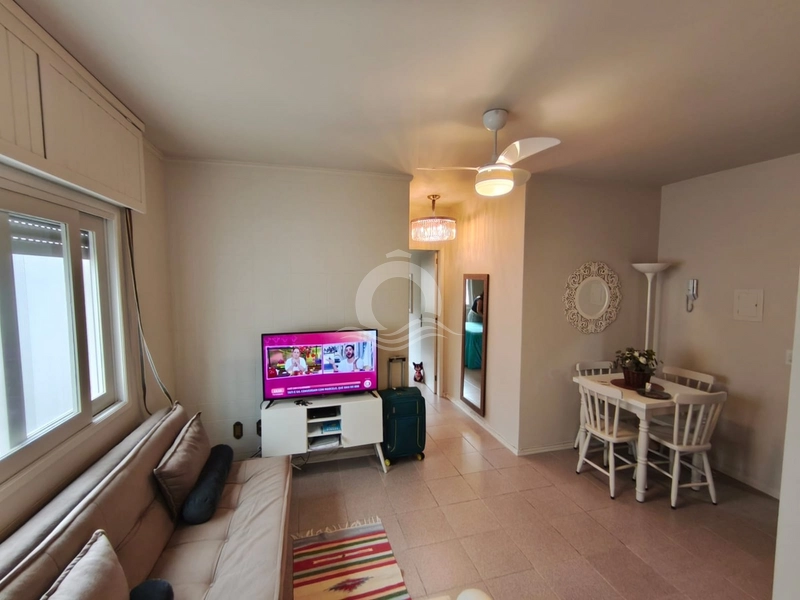 Apartamento de 1 dormitório próximo ao mar: 2ª foto da galeria de imagens do imóvel
