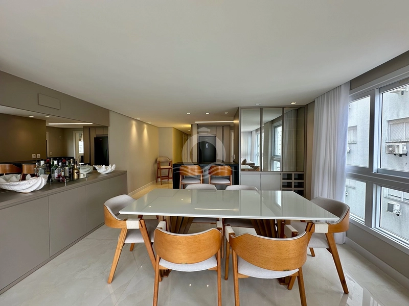 Apartamento 3 quartos decorado frente praça Capão da Canoa: 8ª foto da galeria de imagens do imóvel