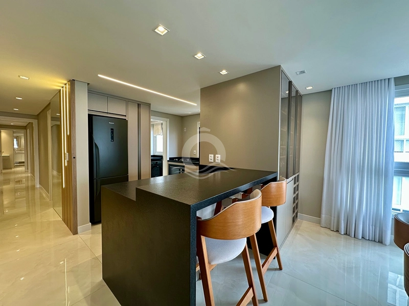 Apartamento 3 quartos decorado frente praça Capão da Canoa: 13ª foto da galeria de imagens do imóvel