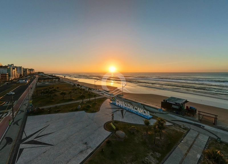 Vista panorâmica para o mar e serra, mobiliado e decorado, 2 dorm: 36ª foto da galeria de imagens do imóvel
