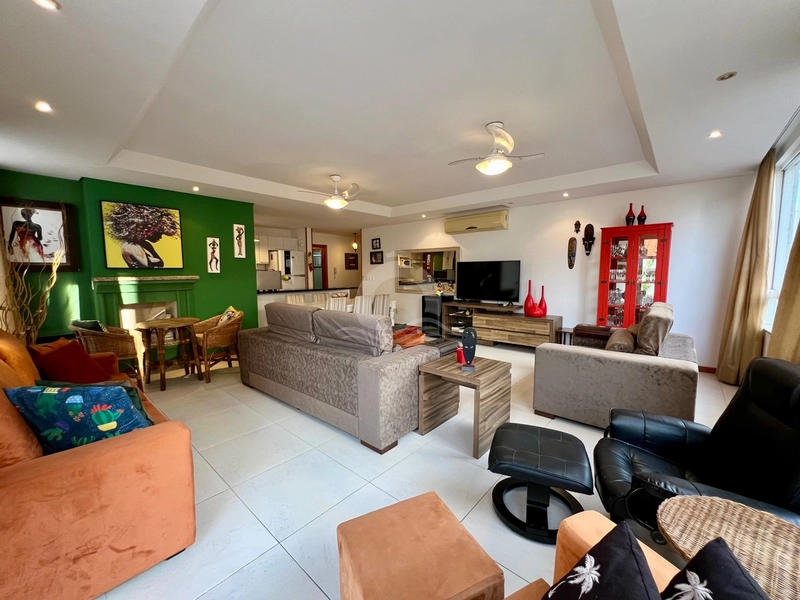 Apartamento 3 dormitórios com terraço: 1ª foto da galeria de imagens do imóvel