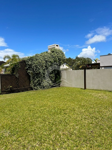 Linda Casa, em Cond. Capão Novo Village..: 4ª foto da galeria de imagens do imóvel