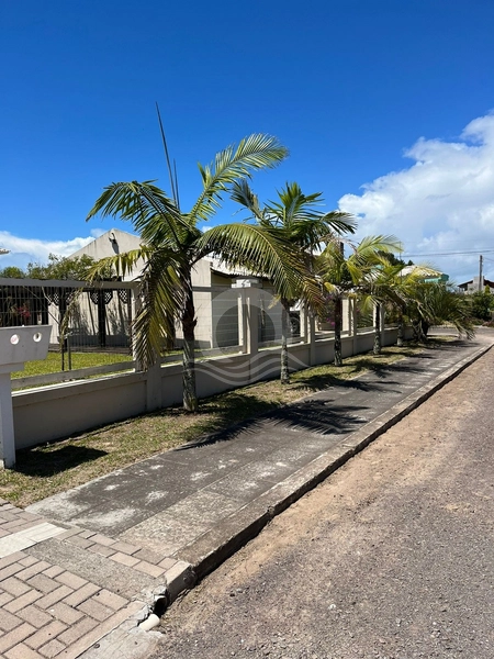 Linda Casa, em Cond. Capão Novo Village..: 40ª foto da galeria de imagens do imóvel