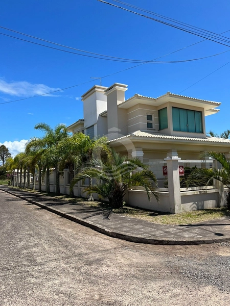 Linda Casa, em Cond. Capão Novo Village..: 62ª foto da galeria de imagens do imóvel