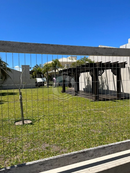 Linda Casa, em Cond. Capão Novo Village..: 47ª foto da galeria de imagens do imóvel
