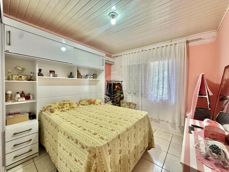 EXCELENTE CASA COM PISCINA: 9ª foto da galeria de imagens do imóvel