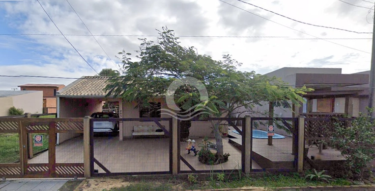 EXCELENTE CASA COM PISCINA: 1ª foto da galeria de imagens do imóvel