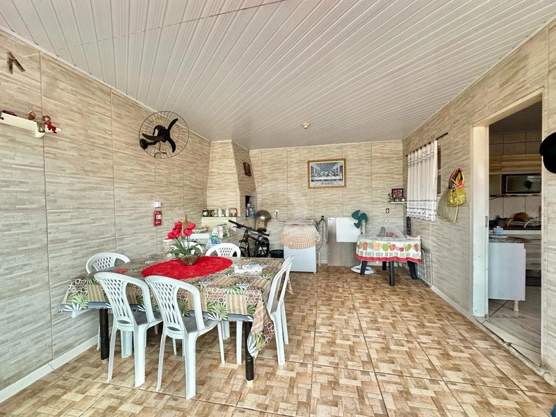 EXCELENTE CASA COM PISCINA: 7ª foto da galeria de imagens do imóvel